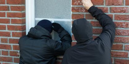 Die Polizei warnt: Was wie eine harmlose Kritzelei aussieht, kann ein Hinweis für Diebe sein.