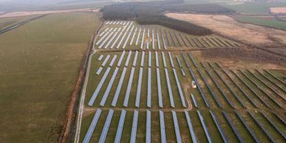 Eine Solarfläche in England