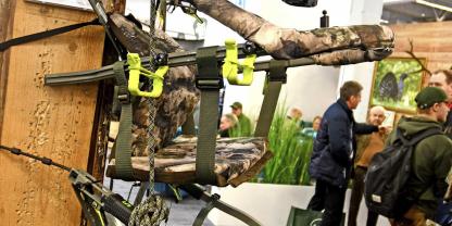 Klettersitz auf der Jagd & Hund 2024 in Dortmund.