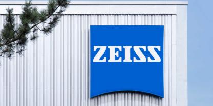 Zeiss gehört zu den weltweit bekanntesten Unternehmen im Bereich der Optik. Eine Sparte ist der Sportoptik verpflichtet.