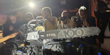 Die Stihl MS 500i wird es 2026 als Jubiläumsmodell in sehr limitierter Auflage geben.