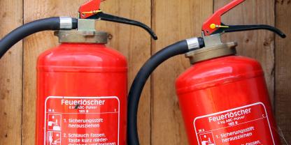Moderner Holzbau kommt mit ausgefeilten Brandschutzkonzepten.