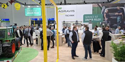 Die Agravis begrüßt die Gäste der Agritechnica 2025 an ihrem Hauptstand in Halle 20.
