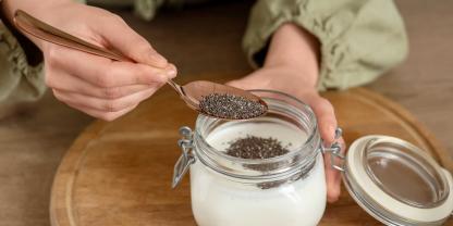 Chiasamen sind etwa im Joghurt eine beliebte Ergänzung. Jetzt ist ein wichtiges Unternehmen für den Vertrieb insolvent.