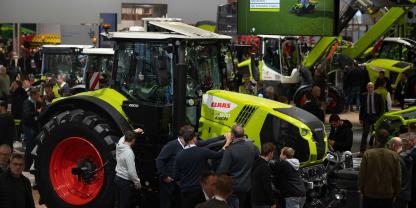 Claas-Axion-870-Messe