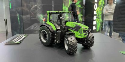 Das UH-Modell von der neuen Deutz-Fahr Serie 8 hat es leider nicht rechtzeitig aus der Fabrik zur Messe geschafft.