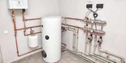 Wer heute noch in eine Gasheizung investiert, muss bis 2045 mit deutlich höheren laufenden Kosten rechnen.