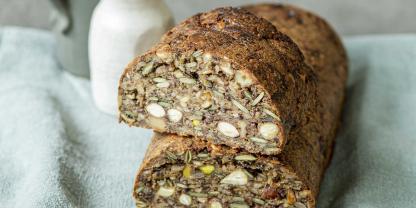 Herzhaft, kernig, lange saftig: Amaranth-Nuss-Brot
