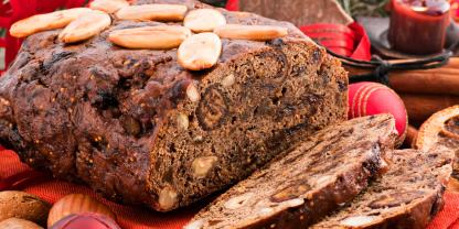 Kletzenbrot ist ein traditionelles Adventsgebäck, das im Alpenraum bekannt ist.