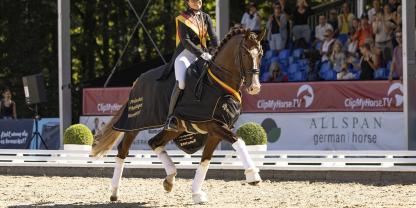 Sky und Ann-Kathrin Lachemann.