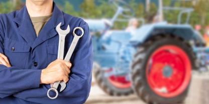 Wenn kaputte Landmaschinen die Ernte aufhalten, dann kommen zwei Mechaniker mit Motoröl im Blut zum Einsatz. Sie retten Betriebe oft vor der Katastrophe. (SYMBOLBILD)