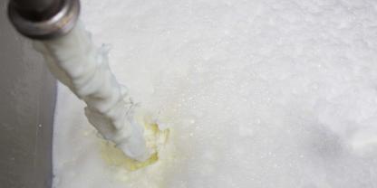 Milchtank-AdobeStock_210031187