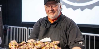 Michael Keller ist einer der beiden Köche, die das Wildrezept des Jahres auf dem WILD FOOD FESTIVAL 2026 nachkochen werden.