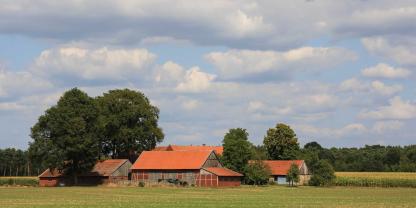 Bauernhof-AdobeStock_33651622