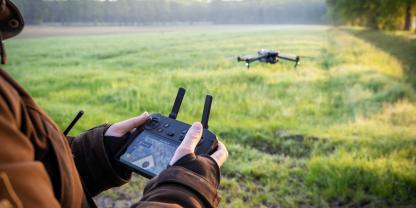 Im Jahr 2025 förderte das Bundesministerium für Landwirtschaft, Ernährung und Heimat (BMLEH) 632 Drohnen mit einem Fördervolumen von insgesamt 2,45 Millionen Euro (Symbolbild).