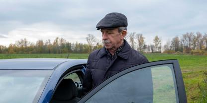 Autofahrer-älter-AdobeStock_462933350