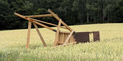 In Sachsen war ein Jäger verstorben, nachdem er mit einer Kanzel umgefallen war (Symbolbild).