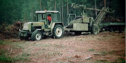Ein Film auf YouTube zeigt die Entwicklung der forstlichen Verfahrenstechnik und Mechanisierung in der sozialistischen Forstwirtschaft der DDR. Die Zuschauer sind begeistert!