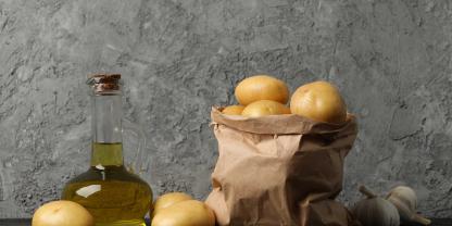 Kartoffeln und Speiseöl: Warum nicht zusammenverkaufen, was zusammengehört? (Symbolbild)