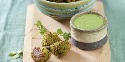 Minze und Koriander erfrischen.