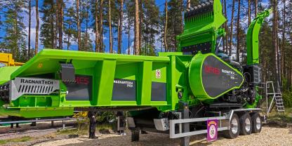 Der Holzzerkleinerer Ufkes RagnarTech 9400 HZ auf der Elmia Wood 2025