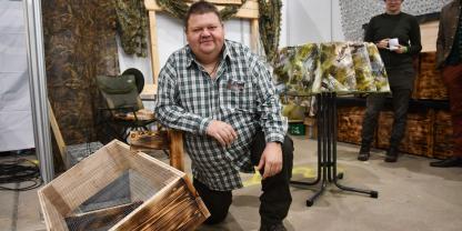 Karsten Sambleben auf der Messe in Leipzig. Er betreibt ein Unternehmen zum Fallenbau.