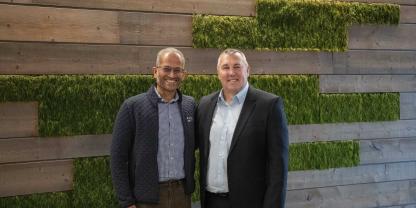 Krishna Rangasayee (li., Gründer und CEO von SiMa.ai) und Sean Robinson (CEO von Stiga).