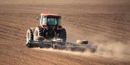 Feldarbeit-AdobeStock_600821504