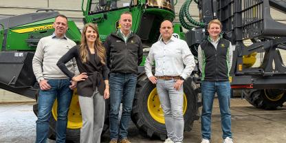 Das Management-Team von Hencon Forestry (v.l.): Niels Klein (Finanzen), Tessa Roelofsen (Personal), Dirk-Jan Winkelhorst (Geschäftsführer) und Christian Klüppel (Leiter Management-Team)