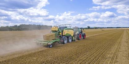 Die Kurzscheibenegge Terradisc 12000 HT von Pöttinger hat eine Arbeitsbreite von 12 m. Das ist noch Blindtext.