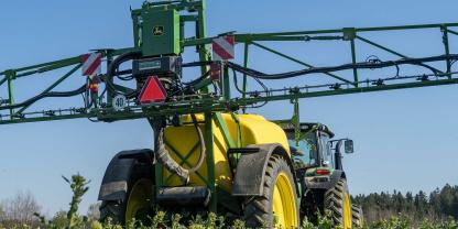 Einsatz von Wachstumsregler in Raps: Vorsicht bei Tankmischungen.