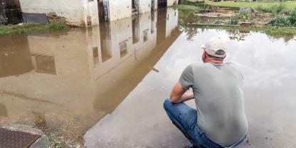 Hochwasser ist nur eine Krise, die Landwirte treffen kann. Sabotage von Stromnetzen oder Cyberangriffe können weitere sein.