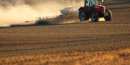 Ackerland-AdobeStock_133896077