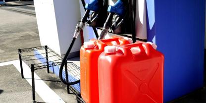 Heizöl-Tanken-AdobeStock_730894241