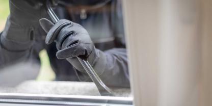 In einem Jagdgeschäft wurde Wärmebildtechnik entwendet.