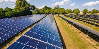 Bei einem Einbruch in eine Solaranlage im bayerischen Landkreis Pfaffenhofen an der Ilm wurden 23 Wechselrichter gestohlen. Die Polizei sucht Zeugen. (Symbolbild)