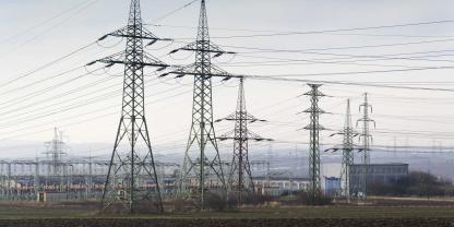 Stromnetz-Infrastruktur-Redispatch-Vorbehalt_AdobeStock_97688317