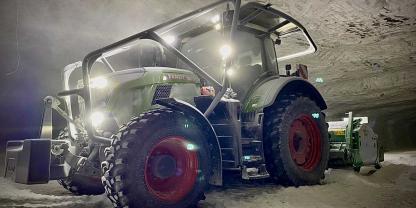 Tageslicht sieht dieser Fendt wohl lange nicht mehr. Er wird unter Tage am K+S Standort in Bernburg eingesetzt.
