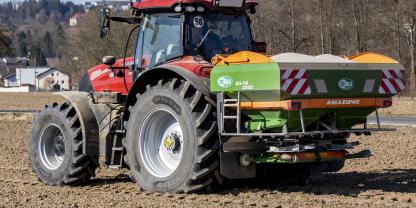 Die Landwirte könnten niedrigere Düngerpreise gut gebrauchen, doch Deutschland und EU blockieren.