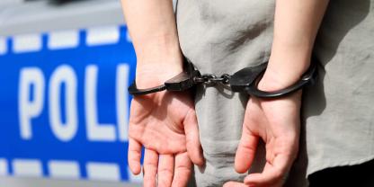 In der Slowakei konnten nun gestohlene Waffen aufgefunden und zwei Tatverdächtige festgenommen werden (Symbolbild).