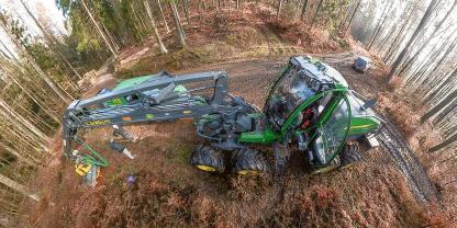 Der neue Harvester John Deere 1270H von Hartmut Zell