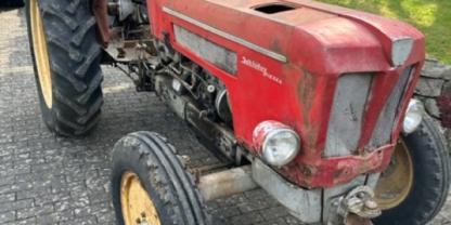 Schlüter S 450 Traktor Bild 2