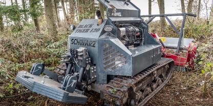 Schwarz zeigte auf seiner Live-Show erstmals die Black Tiger 120 im Einsatz.