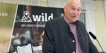 Dr. Dirk-Henner Wellershoff eröffnete die Brandenburger Jäger- und Anglertage in Paaren/ Glien.