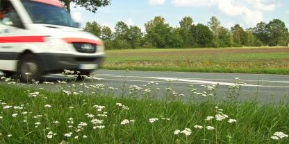 Notfall auf dem Land – Auf einem Bauernhof kam es zu einem Herzstillstand, die Rettungskräfte wurden alarmiert und rückten zum Einsatz aus 