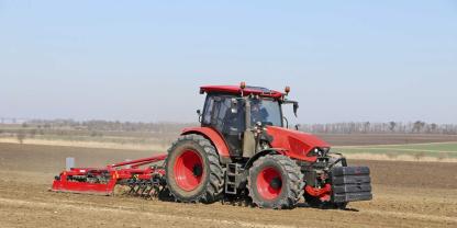 Ein Zetor der 2025 vorgestellten Serie 6: Der tschechische Hersteller beendet die Traktorenproduktion in Brünn und will künftige Modelle außerhalb Europas fertigen lassen.