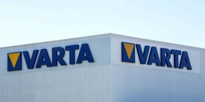 Die Gefahr wächst, dass das Unternehmen Varta ein Insolvenzverfahren einleiten muss.
