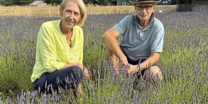 Ilona Quick und Olaf Behrendt sind vor zwei Jahren von Berlin ins Wendland gezogen, Lavendel anzubauen.