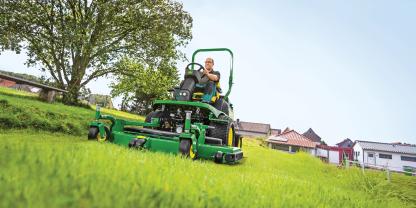 John-Deere-Grünpflege