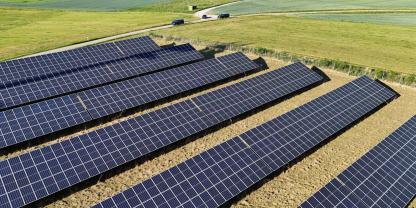 Bayern-Solarpark-Solarfeld-Lks-Freising_imago857865025